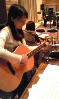 20100128-agnesguitar.JPG